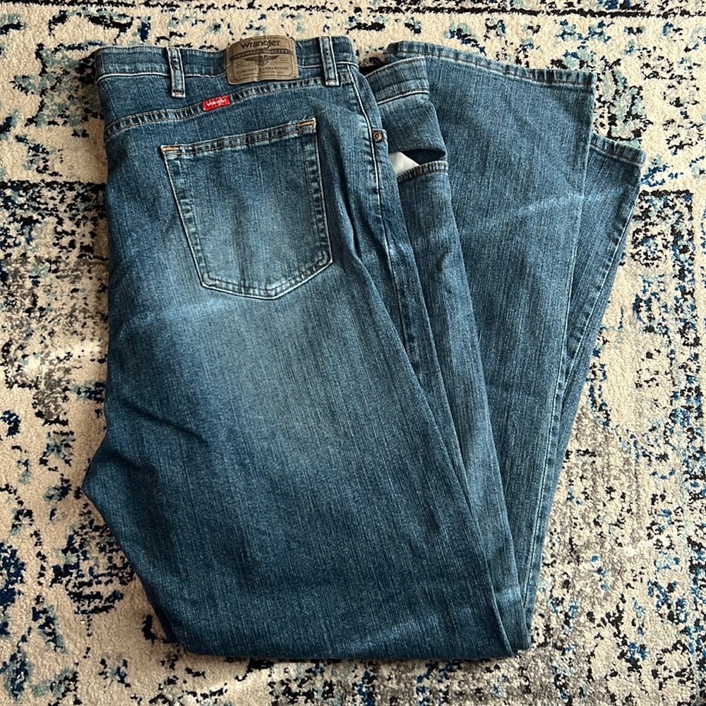 Men’s Wrangler jeans